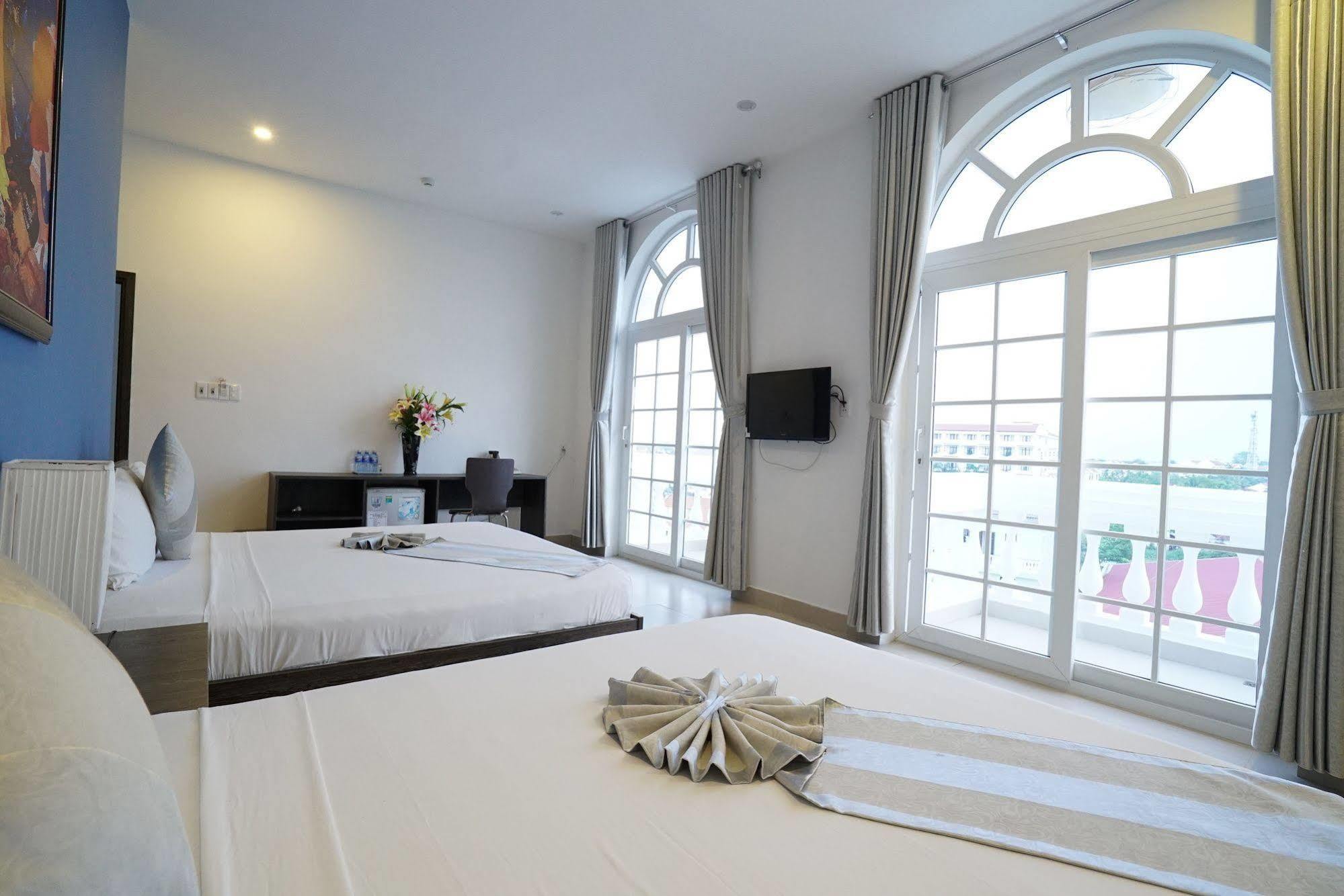 Golden Sunset Hotel Hoi An Exterior photo